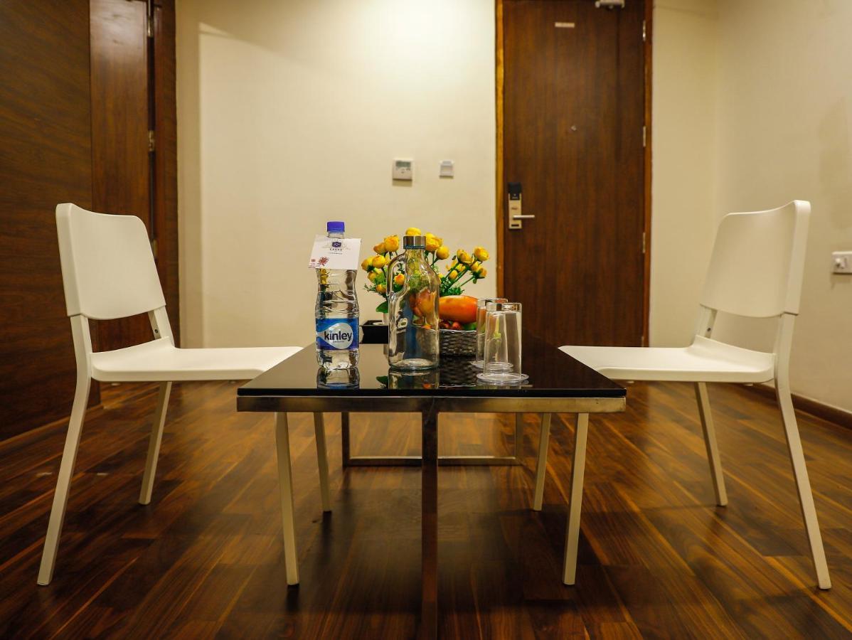 Hotel Rn Grand Vijayawāda 外观 照片